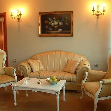 Mirage Ξενοδοχείο 4*