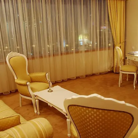 Mirage فندق 4*
